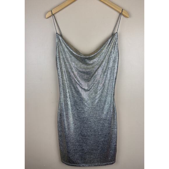 Alice + Olivia Harmie Silver Metallic Mini Dress Women’s Size 4 - Picture 2 of 10